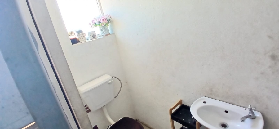 5 Bedroom Property for Sale in Westridge Western Cape